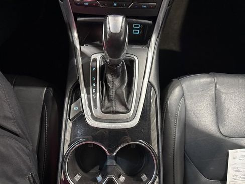 Used 2017 Ford Edge Titanium image 27