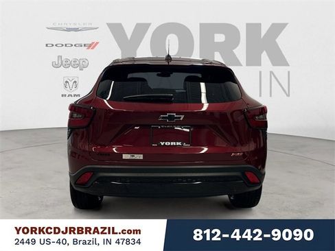 Used 2024 Chevrolet Trax RS w/ Driver Confidence Package image 4