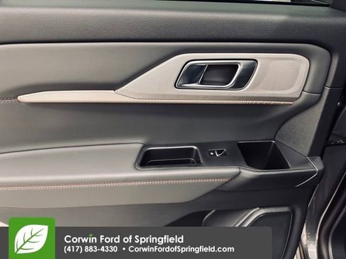 New 2026 Ford Explorer Active image 22