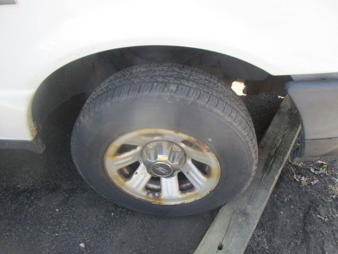 Used 2010 Ford Ranger 2WD Regular Cab image 3