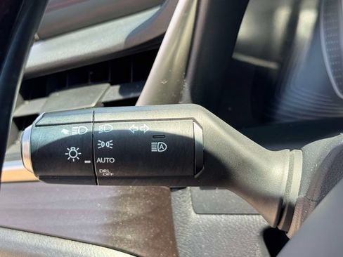 Used 2019 Lexus ES 350 w/ Premium Package FWD image 32