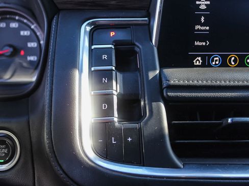 Used 2021 Chevrolet Tahoe Z71 image 18