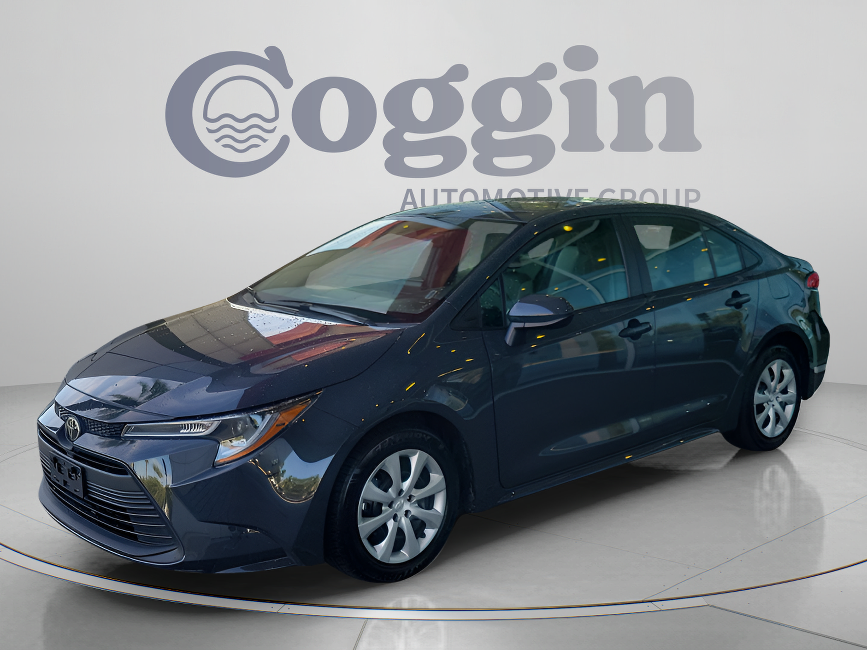Used 2025 Toyota Corolla LE FWD image 3