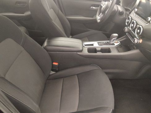 Used 2024 Nissan Sentra SV FWD image 21