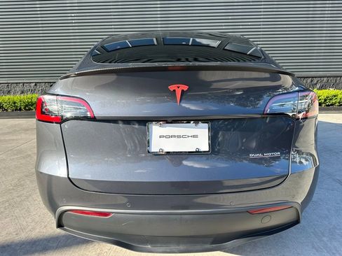 Used 2021 Tesla Model Y Performance image 11