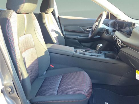 New 2026 Nissan Sentra SR w/ Floor Mat Package image 19
