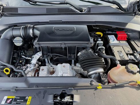 Used 2024 Jeep Compass Limited image 35