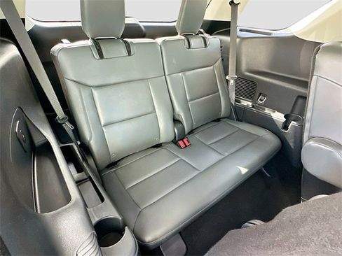 Used 2025 Ford Explorer Active w/ Active Comfort Package image 26