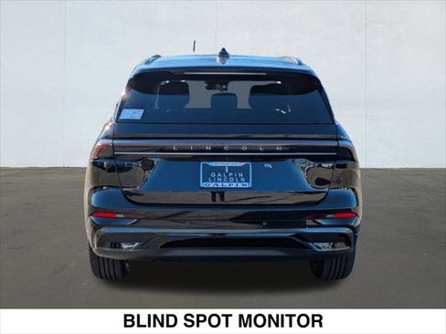 New 2026 Lincoln Nautilus Reserve w/ Jet Appearance Package image 5