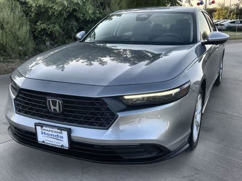 Certified 2025 Honda Accord LX image 2