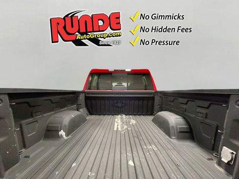 Used 2021 Chevrolet Silverado 1500 LT Trail Boss w/ Convenience Package II image 19