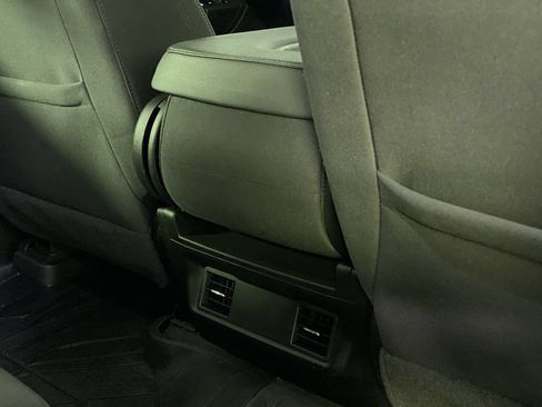 Used 2023 Chevrolet Silverado 1500 Custom AWD/4WD image 27