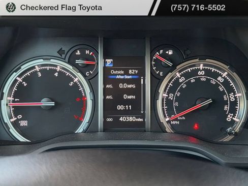 Used 2023 Toyota 4Runner TRD Off-Road Premium w/ Off Road Premium Plus Package AWD/4WD image 13