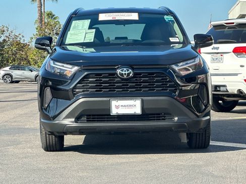 Used 2025 Toyota RAV4 XLE FWD image 7