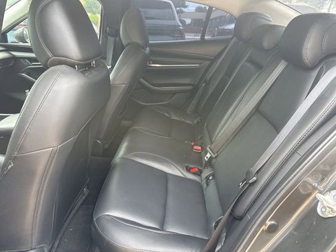 Used 2025 MAZDA MAZDA3 s FWD image 17