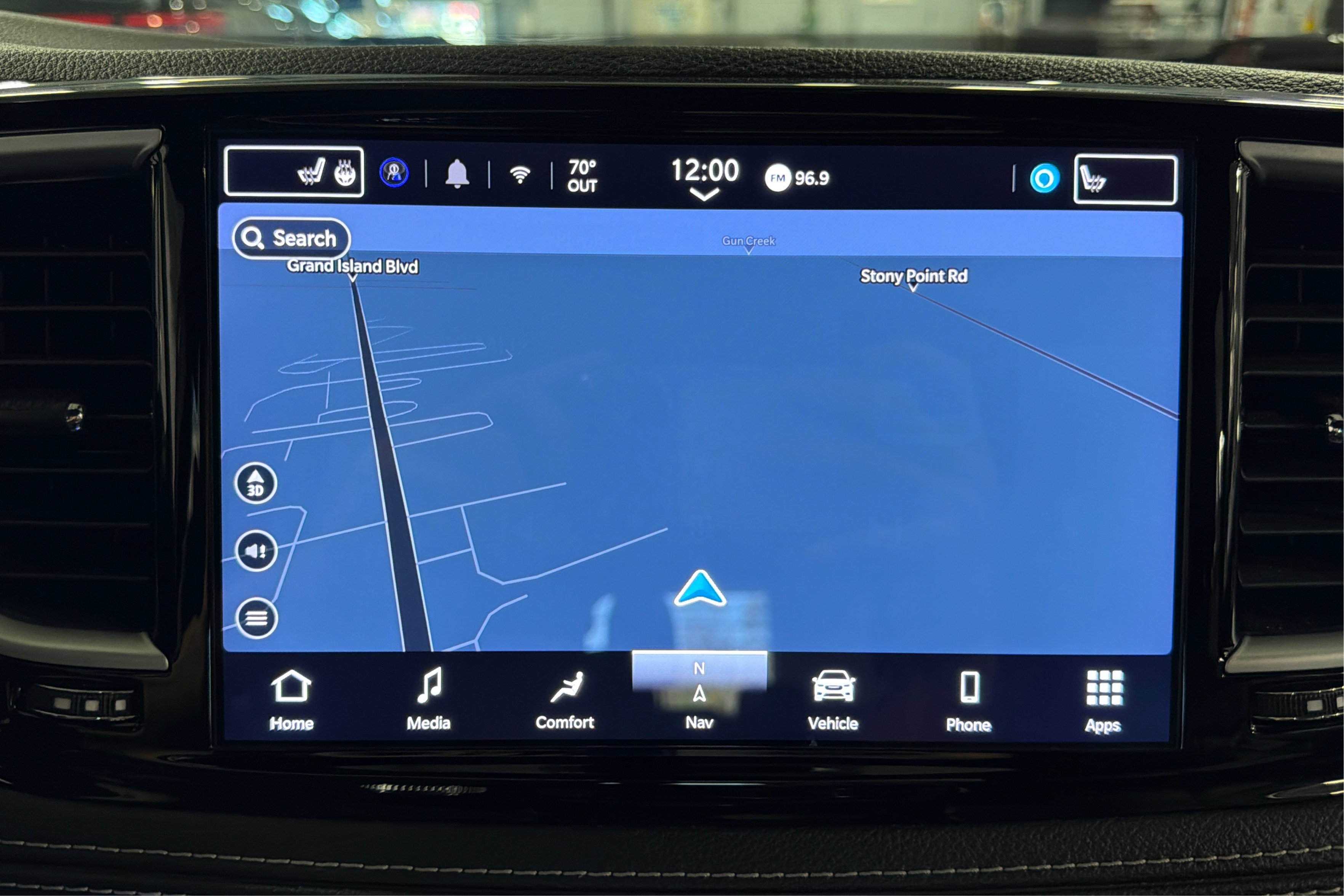 Used 2025 Chrysler Pacifica Limited FWD image 29