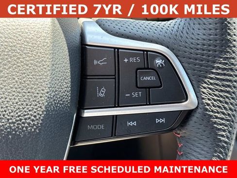 Used 2025 Toyota Sienna XSE FWD image 24