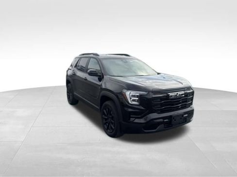 Used 2026 GMC Terrain Elevation w/ Elevation Premium Package FWD image 10
