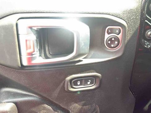 Used 2021 Jeep Gladiator Mojave AWD/4WD image 12
