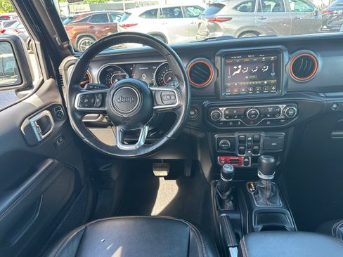 Used 2022 Jeep Gladiator Mojave w/ Cold Weather Group AWD/4WD image 8