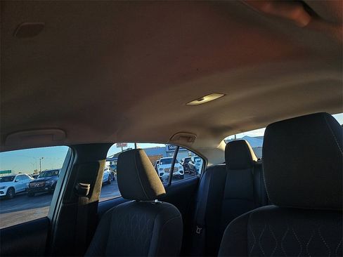 Used 2024 Toyota Corolla LE image 21