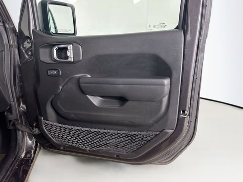 Used 2024 Jeep Wrangler Sport S image 26