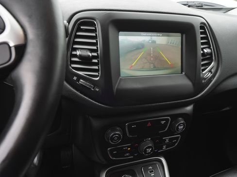 Used 2019 Jeep Compass Latitude w/ Popular Equipment Group image 26