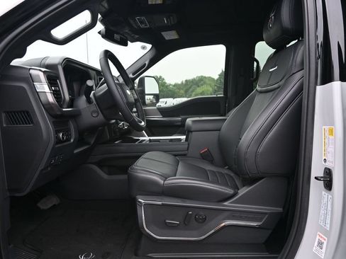 New 2026 Ford F350 Platinum AWD/4WD image 17