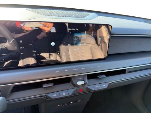 New 2026 Kia EV9 Wind image 12