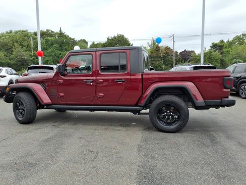Used 2021 Jeep Gladiator Sport AWD/4WD image 8
