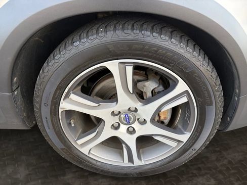 Used 2015 Volvo XC70 T6 Platinum image 43