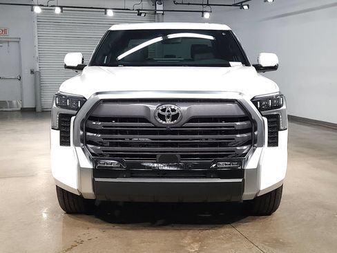 New 2026 Toyota Tundra Limited AWD/4WD image 2