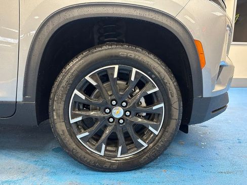 New 2026 Chevrolet Traverse LT FWD image 3