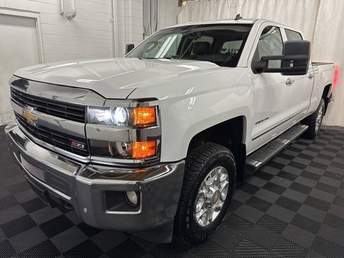 Used 2015 Chevrolet Silverado 2500 LTZ image 4