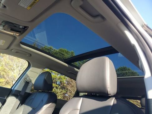 New 2026 Kia Sorento S w/ S Panoramic Sunroof Package image 15