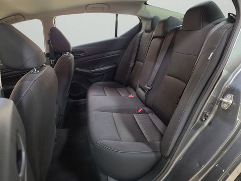 Used 2025 Nissan Altima 2.5 SV FWD image 14