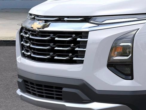New 2027 Chevrolet Equinox LT w/ Convenience Package II FWD image 13