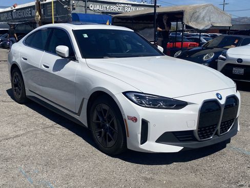 Used 2022 BMW i4 eDrive40 w/ Premium Package RWD image 6