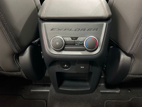 New 2026 Ford Explorer Active w/ Active Comfort Package AWD/4WD image 28