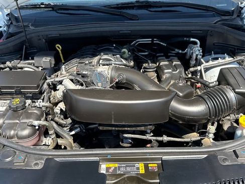 Used 2024 Dodge Durango GT AWD/4WD image 45