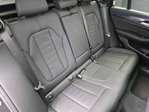 Used 2024 BMW X3 M40i w/ Premium Package image 28