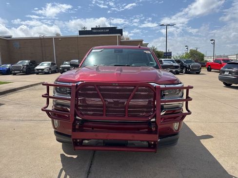 Used 2018 Chevrolet Silverado 1500 High Country image 2