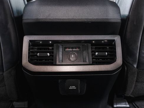 Used 2025 Ford F250 Platinum w/ FX4 Off-Road Package image 33