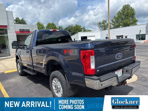 Used 2017 Ford F250 XLT w/ XLT Value Package AWD/4WD image 5
