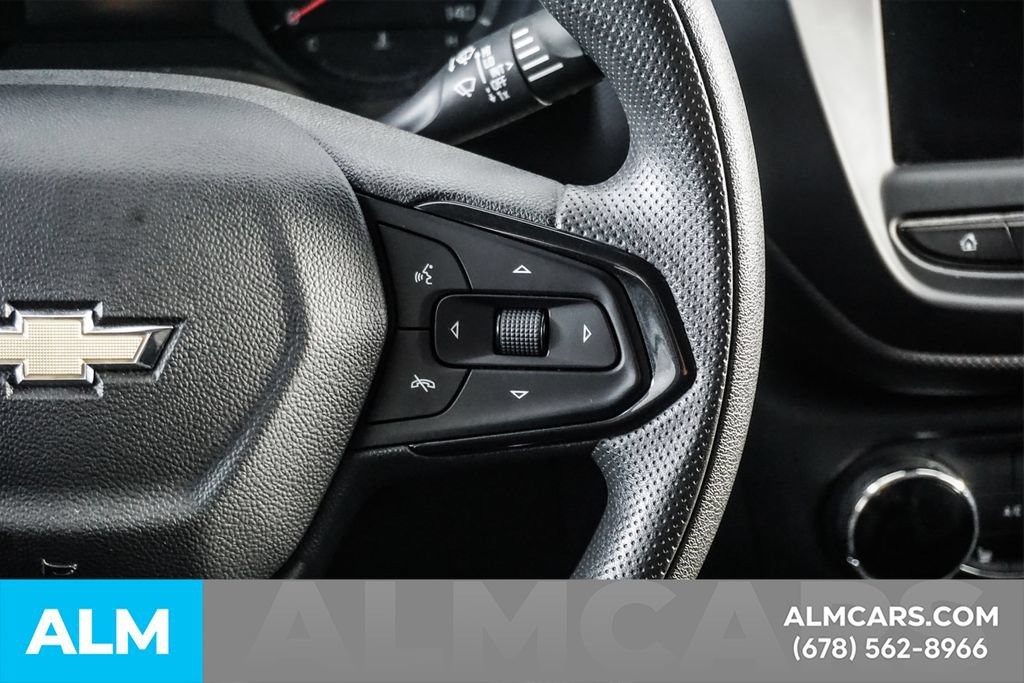 Used 2023 Chevrolet TrailBlazer LT FWD image 24