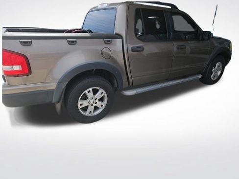 Used 2007 Ford Explorer Sport Trac XLT RWD image 2