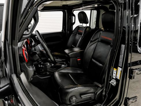 Used 2020 Jeep Gladiator Rubicon w/ Dual Top Group AWD/4WD image 42