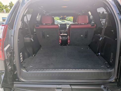 Used 2022 Lexus GX 460 Luxury w/ Sport Design Package AWD/4WD image 12