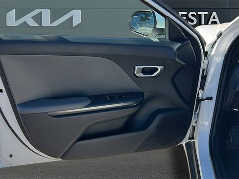 New 2025 Kia K4 LXS image 11