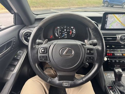 Used 2022 Lexus IS 500 image 21